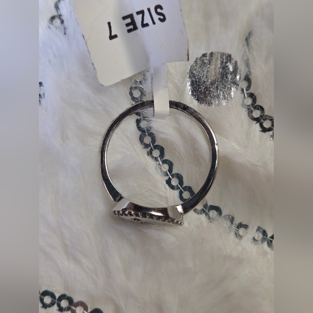 Hufflepuff Sterling Silver Mascot Ring Sz.7 - Picture 4 of 5